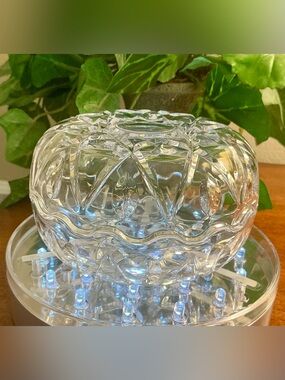Vintage Royal Crystal Rock RCR 24% Lead Crystal “Italy” Interlocking 2 Dishes